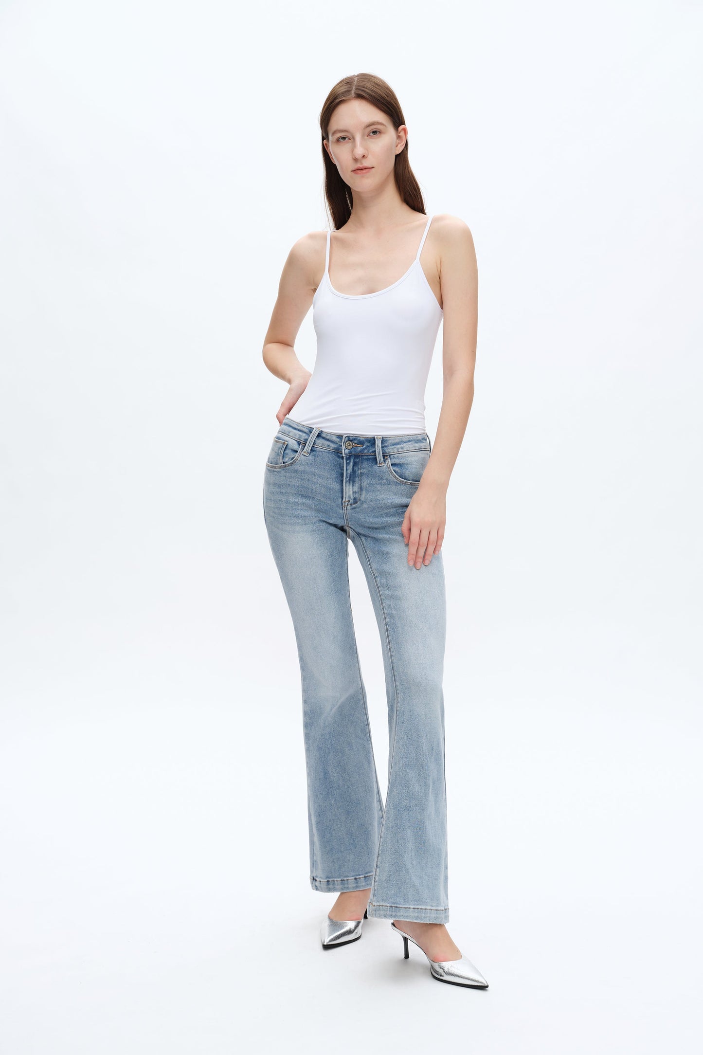 HIGH RISE FLARE JEANS WITH CLEAN HEM BYF1023 BEACHY
