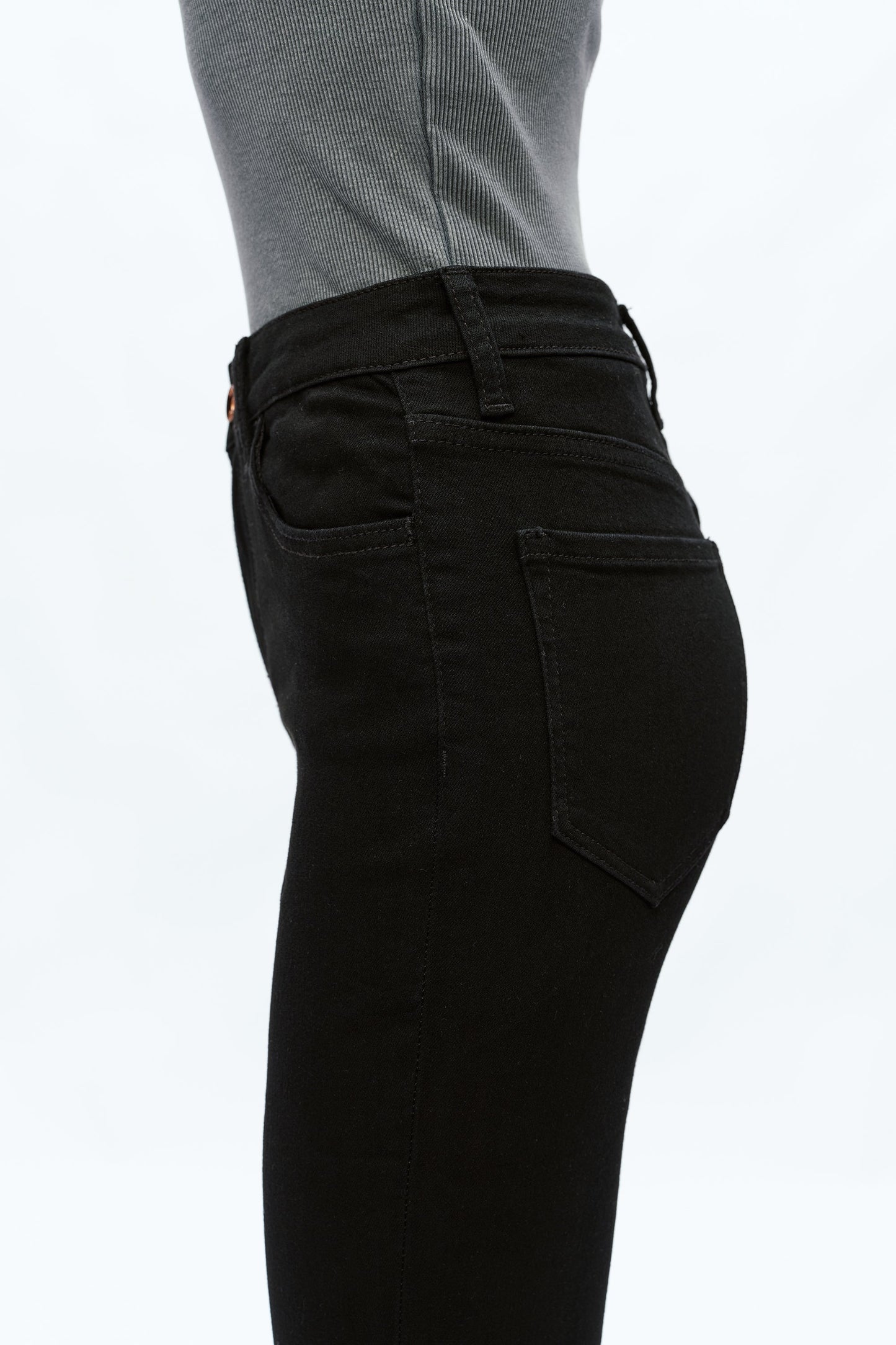 HIGH RISE BOOTCUT JEANS BYF1026 SOLID BLACK